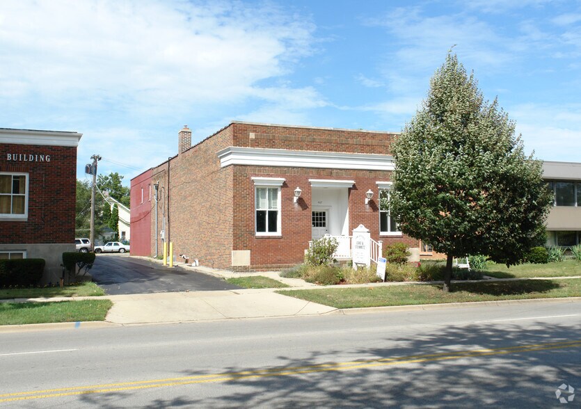 More Photos Of 407 W Galena Blvd, Aurora Office For Sale