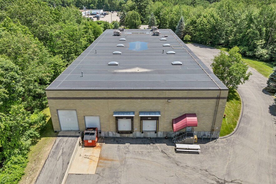 More Photos Of 18 Tsienneto Rd, Derry Industrial For Sale