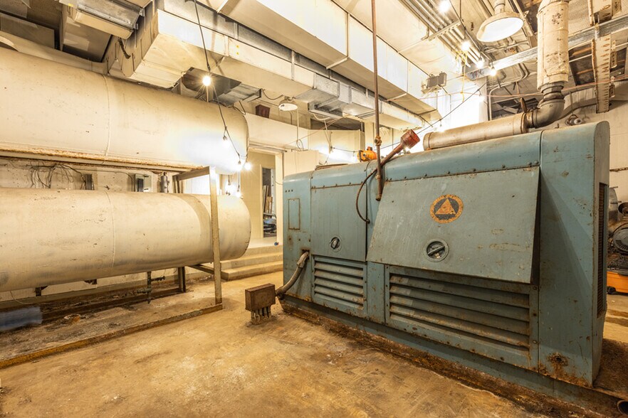 More Photos Of 8871 Griffith Rd, Nashville Warehouse For Sale