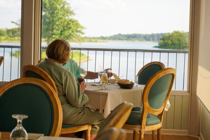 More Photos Of 5948 Highway 1 Byp, Natchitoches Restaurant For Sale