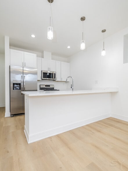 More Photos Of 542 Lawndale ave, Chicago Apartments For Sale