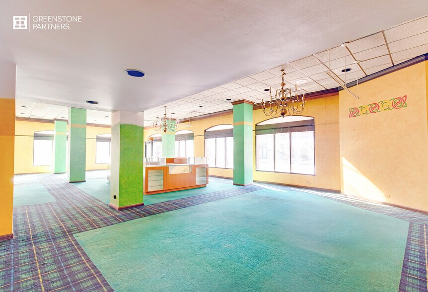 More Photos Of 104 N Oak Park Ave, Oak Park Office Residential For Lease