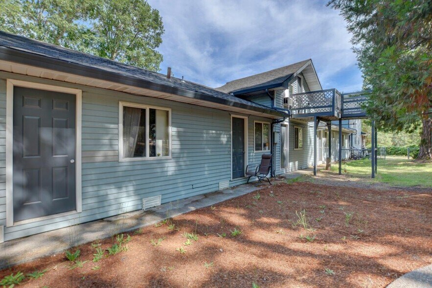 More Photos Of 625 Barbara Drive, Grants Pass Assisted Living For Sale