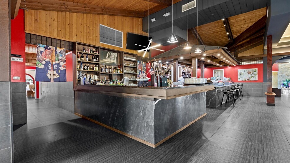 More Photos Of 2839 North Ave, Grand Junction Restaurant For Sale