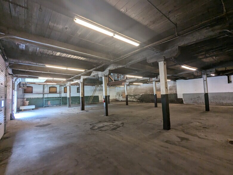 More Photos Of 292 E School St, Woonsocket Manufacturing For Lease