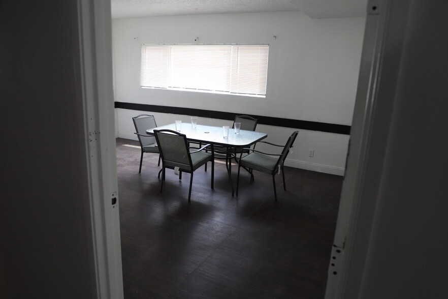 More Photos Of 11720 Inglewood Ave, Hawthorne Congregate Senior Housing For Sale