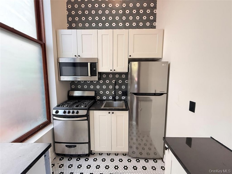 More Photos Of 241 Lenox Ave, New York Apartments For Lease