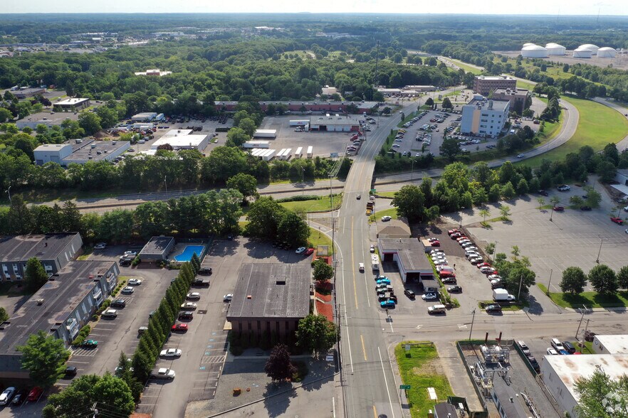 More Photos Of 250 Wampanoag Trl, Riverside Medical For Lease