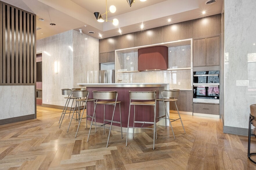 More Photos Of 180 Kanata Av, Ottawa Apartments For Lease