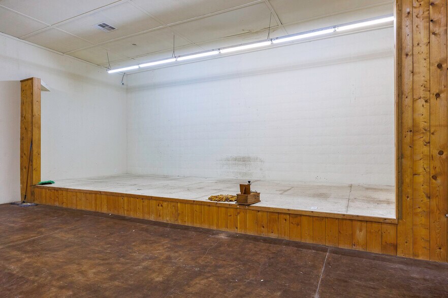 More Photos Of 403 N Florence St, Casa Grande Restaurant For Lease