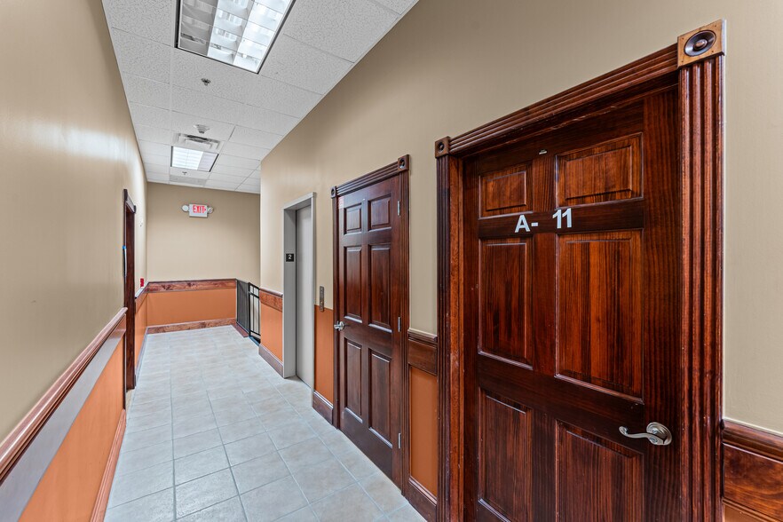 More Photos Of 9223 Broadway St, Pearland Unknown For Lease