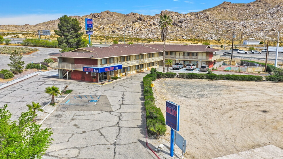 More Photos Of 16901 Stoddard Wells Rd, Victorville Hotel For Sale
