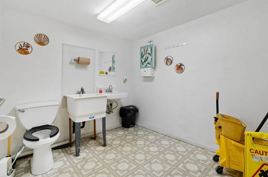 More Photos Of 13 Hodskin St, Canton Apartments For Sale