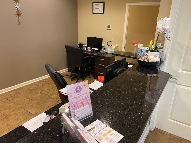 More Photos Of 7124 W 83rd St, Bridgeview Medical For Lease