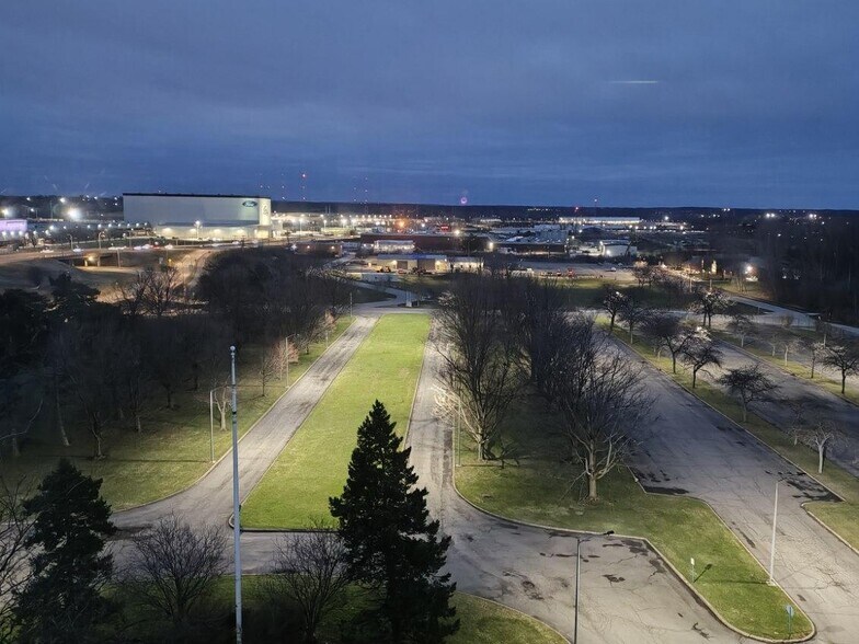 More Photos Of 3556 Lake Shore Rd, Buffalo Office For Sale