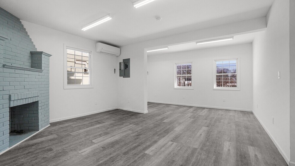 More Photos Of 129 New Dorp Plz, Staten Island Office Residential For Sale