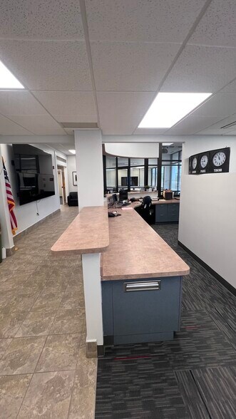 More Photos Of 35350 Curtis Blvd, Eastlake Medical For Lease