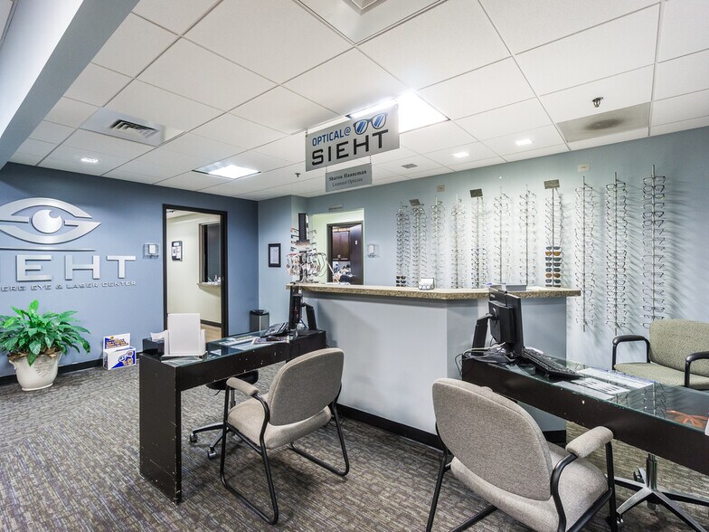 More Photos Of 12 Chatham Heights Rd, Fredericksburg Medical For Sale