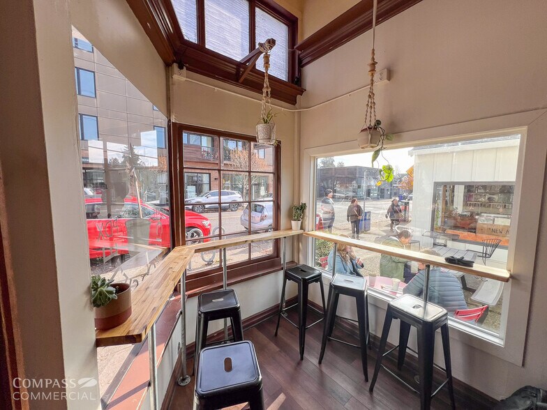 More Photos Of 8235 SE 13th Ave, Portland Storefront For Sale