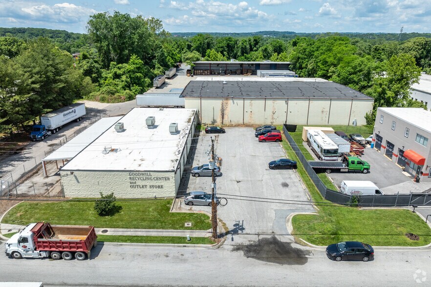 More Photos Of 800-810 Central Ave, Linthicum Warehouse For Sale