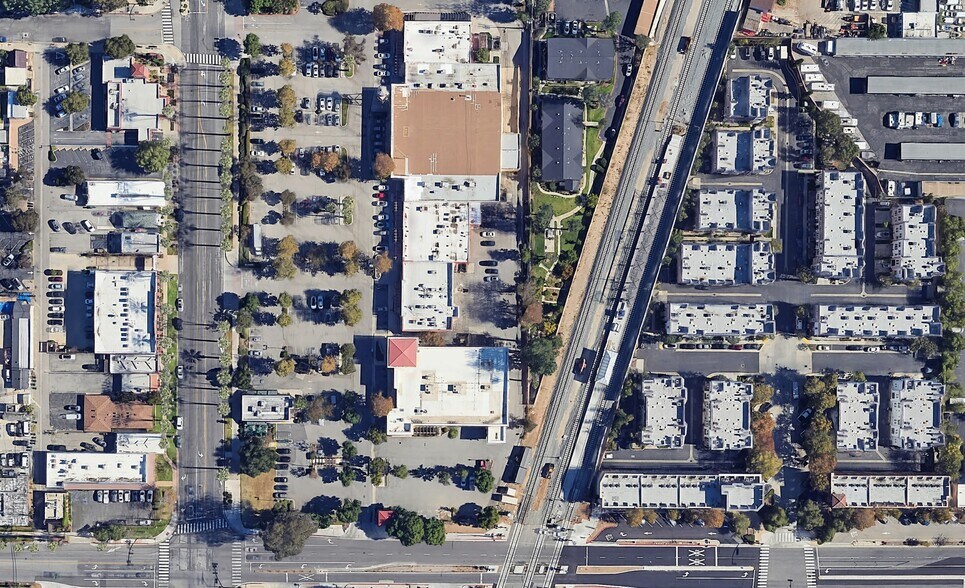 More Photos Of 120 E Bonita Ave, San Dimas General Retail For Sale