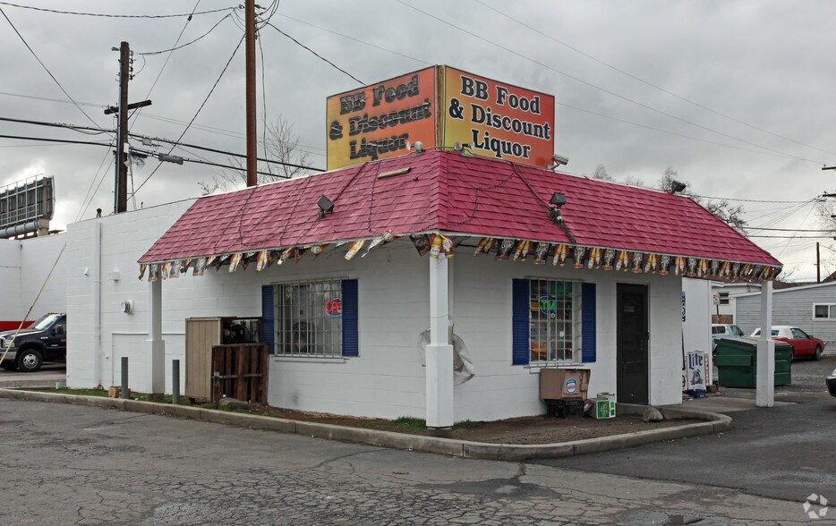 More Photos Of 640 Kuenzli St, Reno Convenience Store For Sale