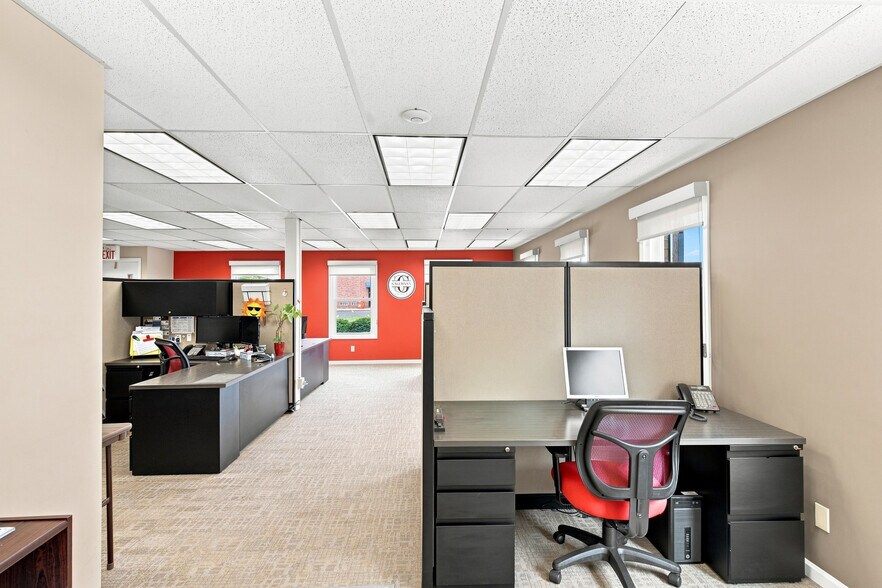 More Photos Of 33610 Solon Rd, Solon Office For Sale
