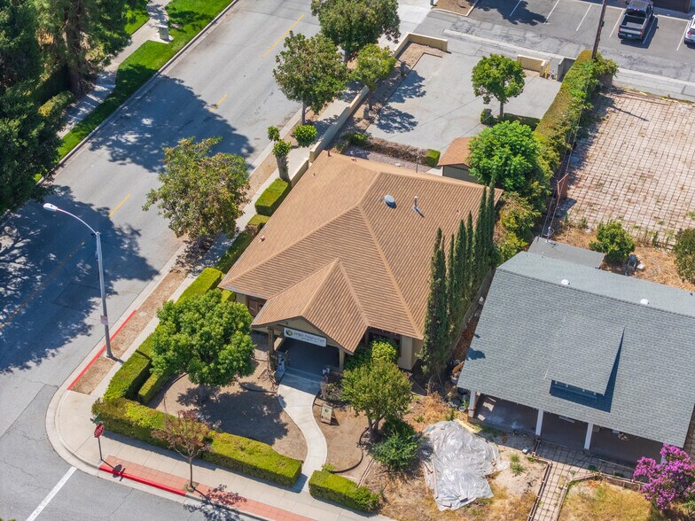 More Photos Of 146 E Walnut Ave, Monrovia Medical For Sale