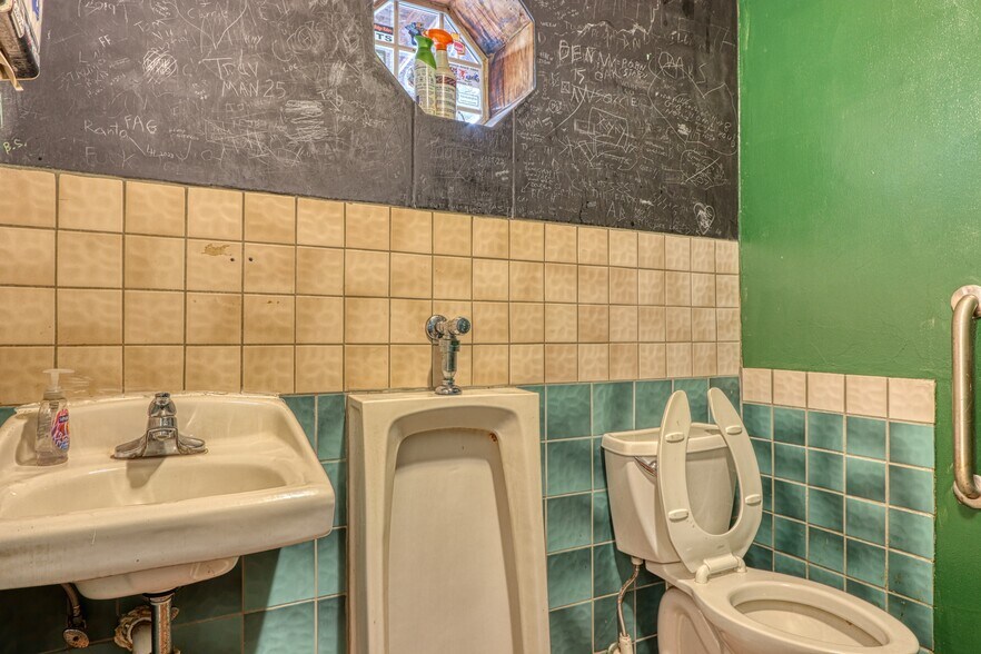 More Photos Of 9375 State Highway 13, Port Wing General Retail For Sale