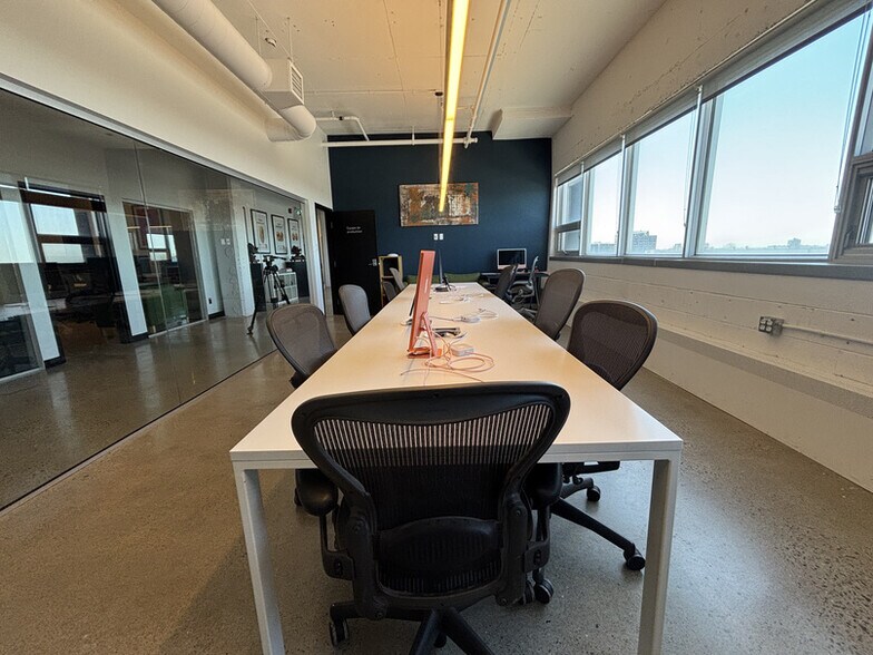 More Photos Of 90 Rue Beaubien O, Montréal Loft Creative Space For Lease