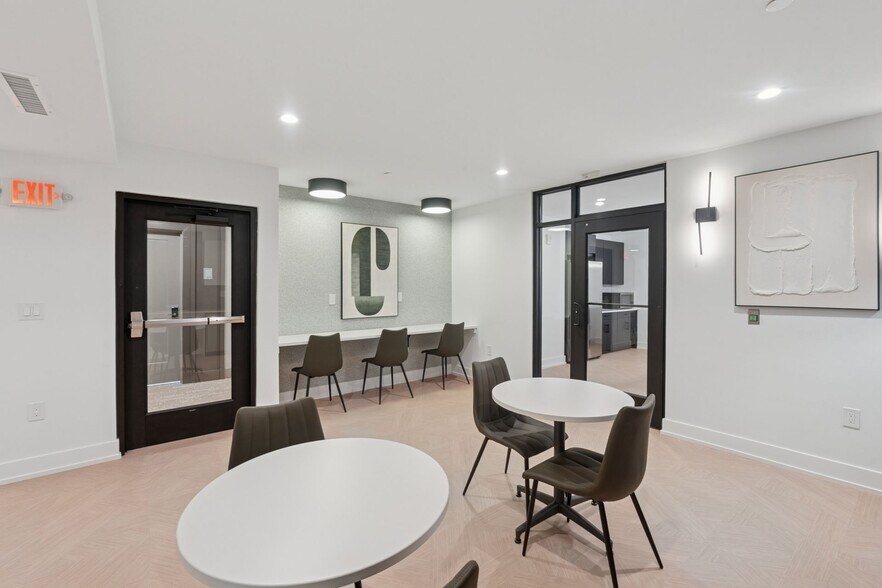 More Photos Of 922 N Broad St, Philadelphia Apartments For Lease