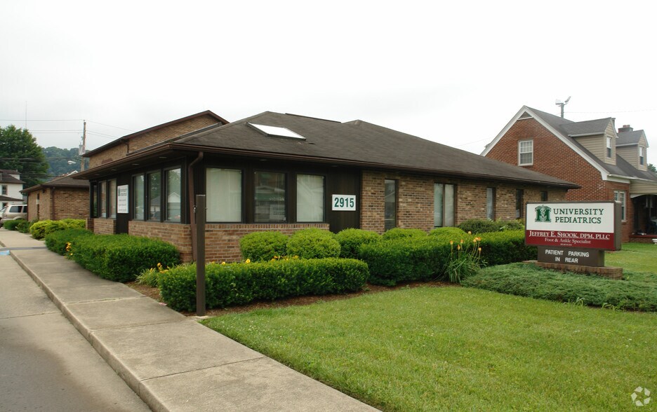 Primary Photo Of 2915 3rd Ave, Huntington Medical For Sale