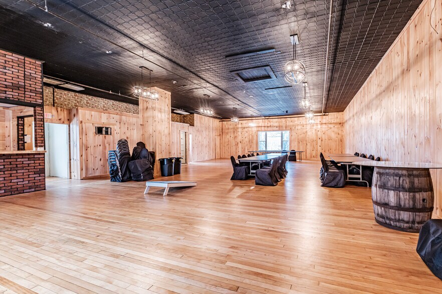 More Photos Of 184 Route 108, Rumford Freestanding For Sale