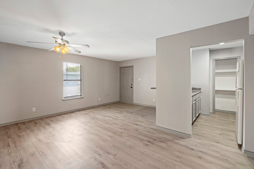 More Photos Of 610 Ferry Rd, Galveston Apartments For Sale