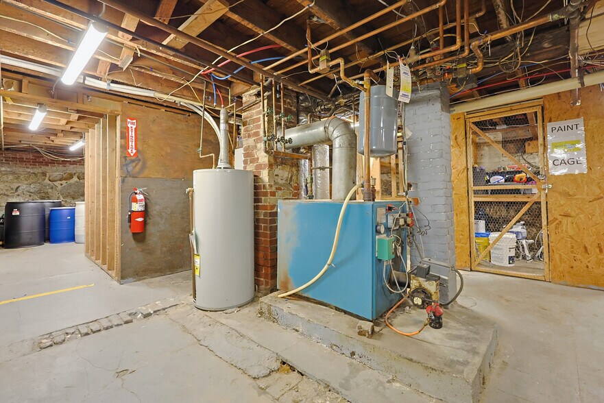 More Photos Of 24-26 Montauk Ave, New London Storefront Retail Residential For Sale