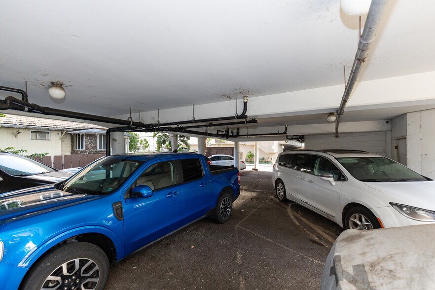 More Photos Of 250 Kapili St, Honolulu Apartments For Sale