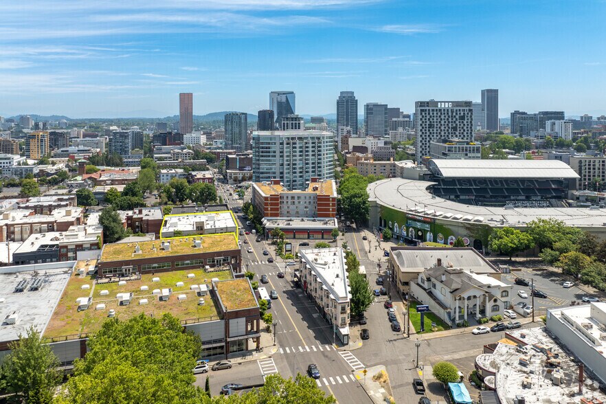 More Photos Of 10 NW 20th Ave, Portland Apartments For Lease