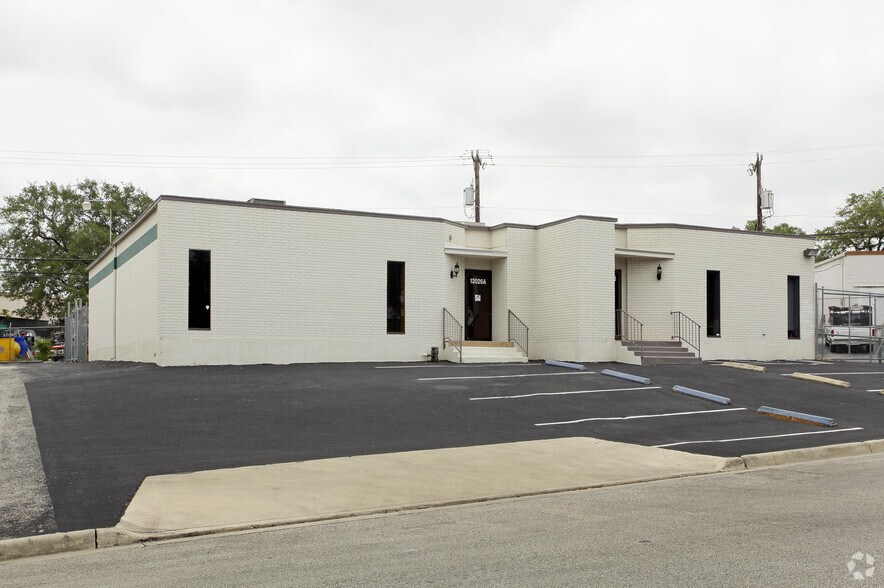 More Photos Of 12026 Colwick St, San Antonio Service For Lease