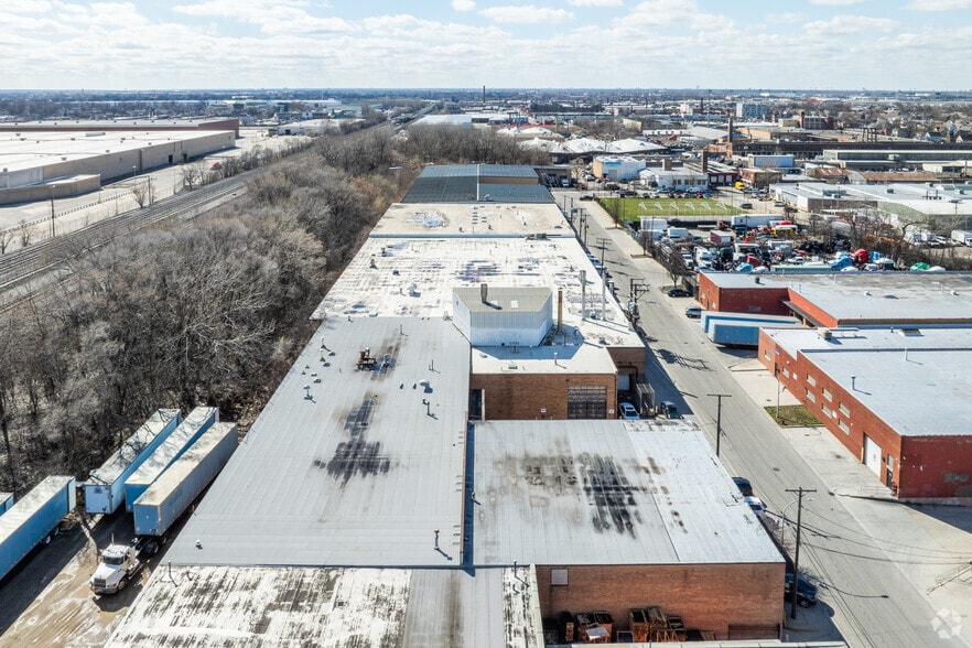More Photos Of 2845 W 48th Pl, Chicago Warehouse For Lease