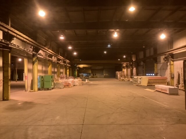 More Photos Of 401 W Blair Pike Rd, Peru Warehouse For Lease