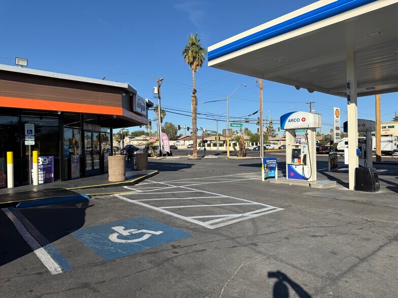 More Photos Of 4605 E Flamingo Rd, Las Vegas Convenience Store For Sale
