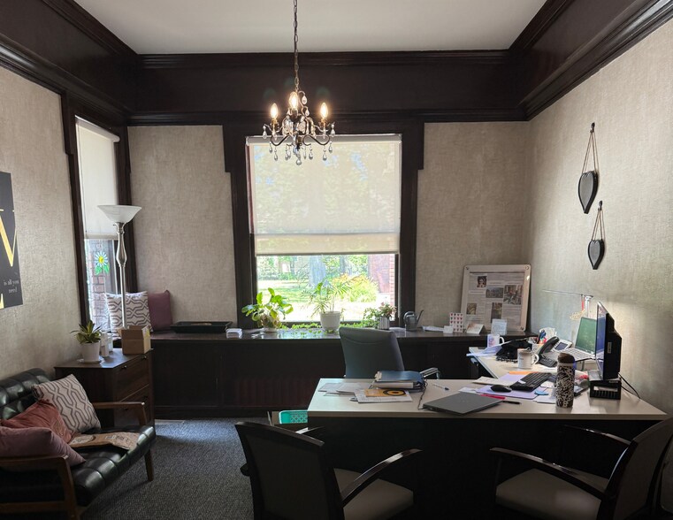 More Photos Of 715 Buchtel Ave, Akron Office For Sale