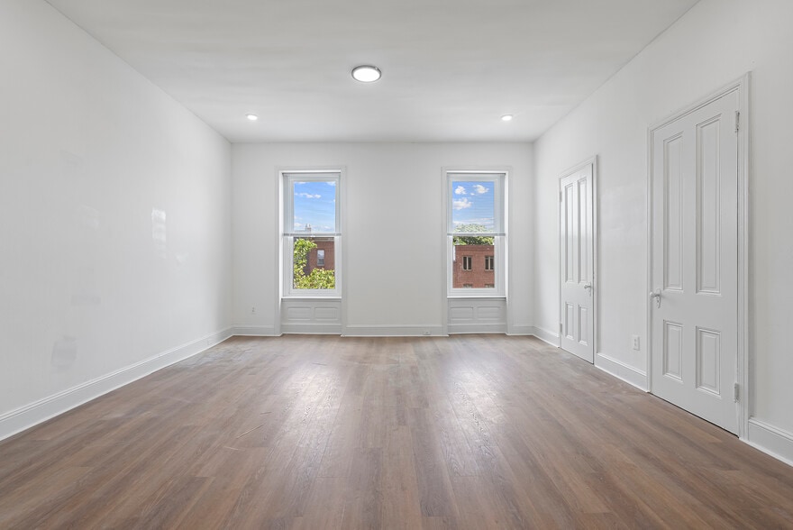 More Photos Of 1618 S Broad St, Philadelphia Apartments For Sale