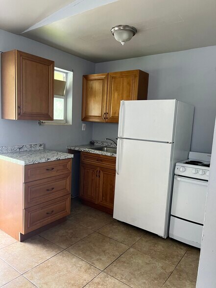 More Photos Of 977 Miner Rd, Lantana Apartments For Sale