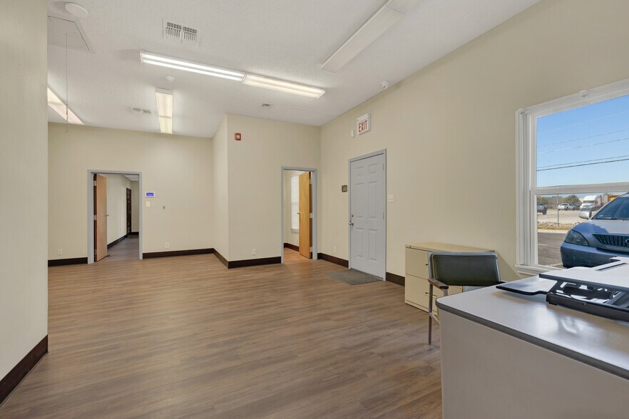 More Photos Of 3 Commercial Pl, Schertz Office For Lease