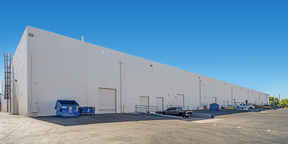 More Photos Of 3245 E Patrick Ln, Las Vegas Warehouse For Lease