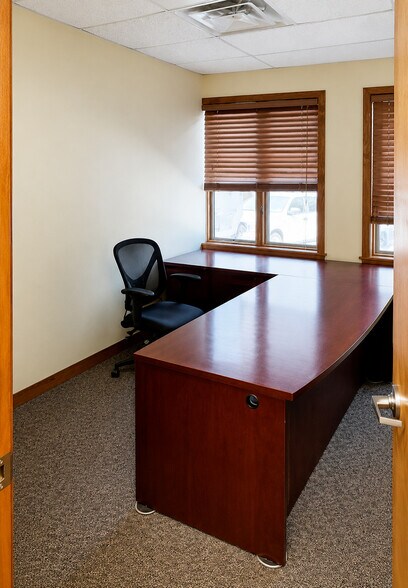 More Photos Of 160-174 S Industrial Dr, Saline Medical For Sale