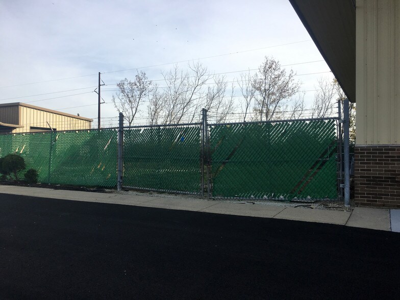 More Photos Of 1701-1711 E Wilson Rd, Batavia Warehouse For Lease