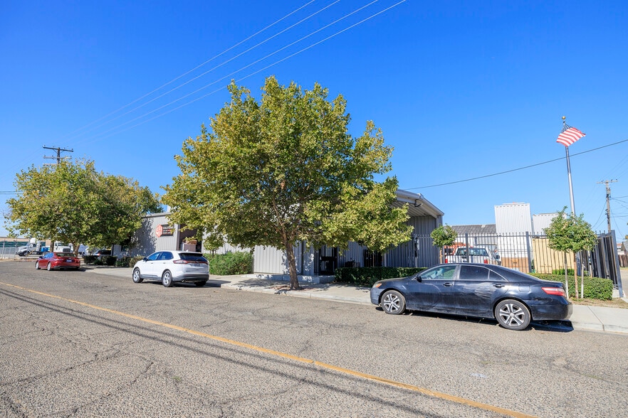More Photos Of 213 C St, Turlock Industrial For Sale