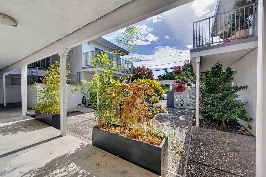More Photos Of 1465 Mt Pisgah Rd, Walnut Creek Apartments For Sale
